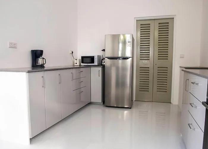 Paradise Heights Luxury & Apartamento Beau Vallon (Mahe)