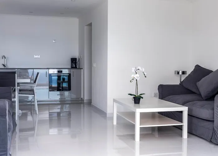 Paradise Heights Luxury & *