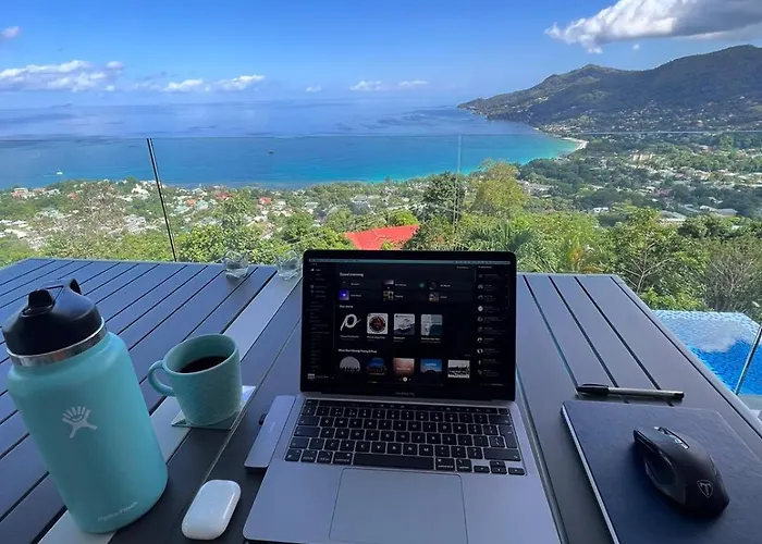 Paradise Heights Luxury & Apartamento Beau Vallon (Mahe)